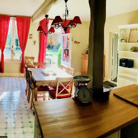 別荘 Cozy Holiday In Rilly-sainte-syre With Private Pool *